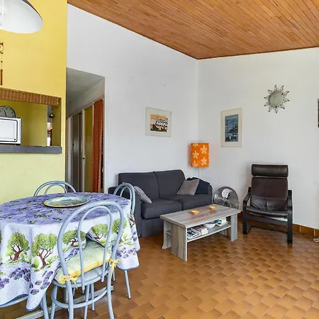 Seaside Family In Agde